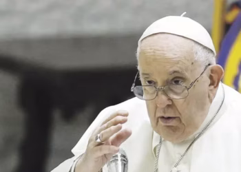 El fin del silencio obligatorio: la historia detrás de la norma del Papa Francisco que cambió las leyes de la Iglesia