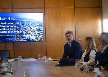 Ulpiano Suarez presentó el nuevo Código de Edificación con un fuerte impulso a la inversión privada en la Ciudad de Mendoza