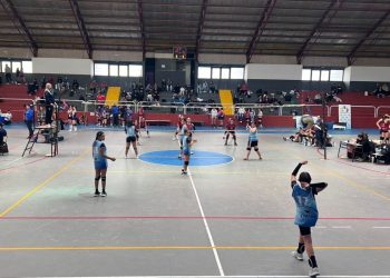 Sábado de inferiores en el vóley sureño