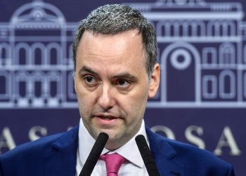 Adorni: el contratista de la casa del country dijo que recibió US$ 245 mil en concepto de refacciones