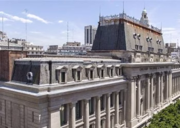 La toma del Nacional Buenos Aires se reactivó y crece el conflicto con la UBA