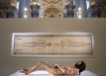 Exhibirán en Miami una impactante figura hiperrealista de Jesús inspirada en el Santo Sudario