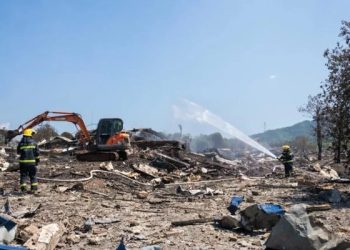 Una explosión en una fábrica de fuegos artificiales en China deja 26 muertos