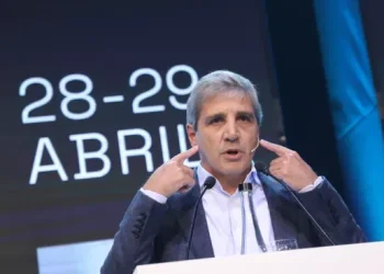 Luis Caputo podría tener problemas para poner en marcha una medida clave de la reforma laboral