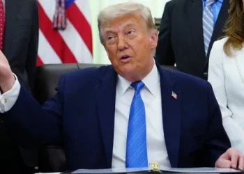 Trump dice que podría tomar Irán «mañana» si quisiera enviar soldados