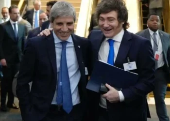 El gobierno mantuvo el superávit fiscal en mayo