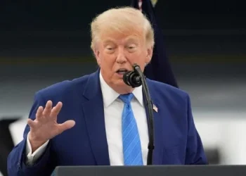 Trump exige a Irán que no «cause problemas» en Líbano o EEUU reanudará los ataques