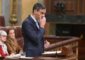 Acorralado por la corrupción, Pedro Sánchez se defiende ante el Congreso para evitar la caída de su gobierno
