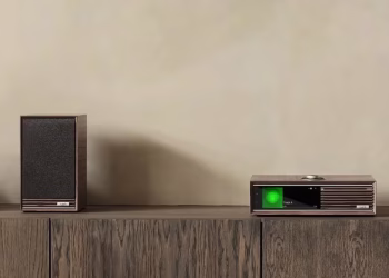 Así es el reproductor con IA que convierte a los vinilos y los CD en protagonistas otra vez
