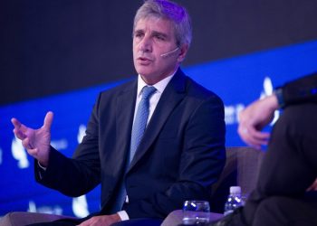Caputo apuntó contra el kirchnerismo: «Puede haber una invasión extraterrestre, pero Kicillof nunca va a ser presidente»