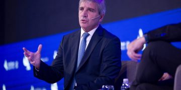 Caputo apuntó contra el kirchnerismo: «Puede haber una invasión extraterrestre, pero Kicillof nunca va a ser presidente»