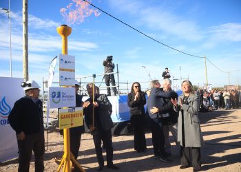 Histórico: Omar Félix inauguró el gasoducto y habilitó una obra clave para el sur mendocino. Video de la llama simbólica