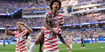 Estados Unidos goleó 4-1 a Paraguay