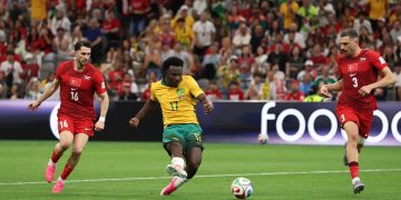 Australia sorprendió a Turquía y le ganó 2-0