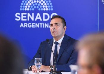 Reforma laboral: el Gobierno amplió a 446 los convenios colectivos gremios y empresas tendrán que renegociar