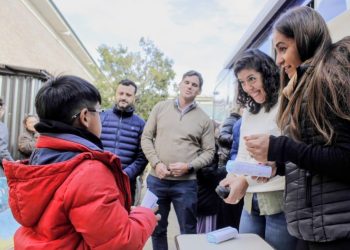 Operativo en el Sur: Nación y Provincia asisten a niños con un camión oftalmológico móvil