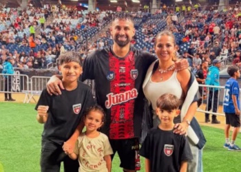 Quién es Lucas Trejo, el futbolista argentino que busca desesperadamente a su familia tras el terremoto en Venezuela