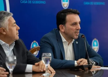 Tadeo García Zalazar defendió el uso de celulares en las aulas: “Nosotros lo permitimos”