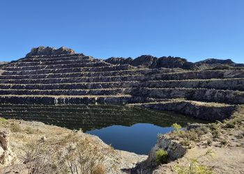 El Gobierno invitó a la prensa a visitar el complejo Sierra Pintada para hablar sobre la remediación de pasivos pensando en su futura reactivación