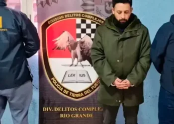 Escándalo y espanto en la provincia: Confesó haber abusado de 9 alumnos en plena clase de ESI
