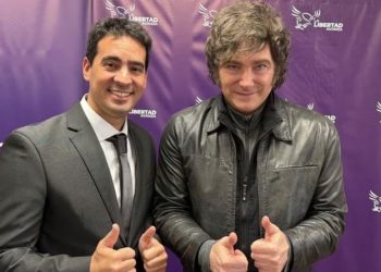 El gobierno designó a Adrián Ravier como nuevo vocero presidencial
