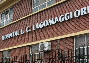 Salud triplicó el cobro a obras sociales y prepagas por afiliados que se atienden en hospitales públicos