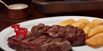 Destronó al asado: el corte de carne «secreto» que es furor en las parrillas argentinas y cuesta menos