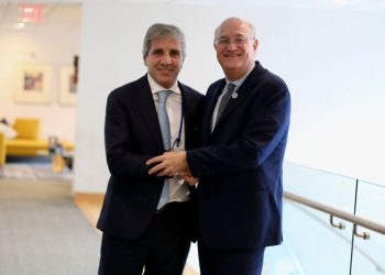 El gobierno espera la aprobación de garantías del Banco Mundial y el BID para cubrir vencimientos de deuda