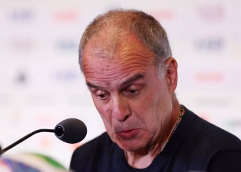La respuesta de Bielsa que desató las risas en plena conferencia del Mundial
