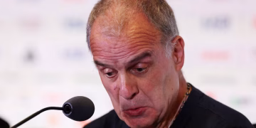 La respuesta de Bielsa que desató las risas en plena conferencia del Mundial
