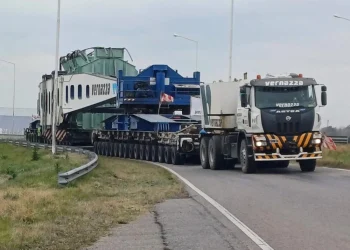 El «gigante eléctrico» vuelve a San Rafael: comenzó el regreso del transformador de 240 toneladas reparado en Buenos Aires