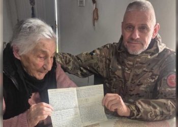 Es veterano de Malvinas, recuperó una carta que le robaron hace 42 años y emocionó a su mamá