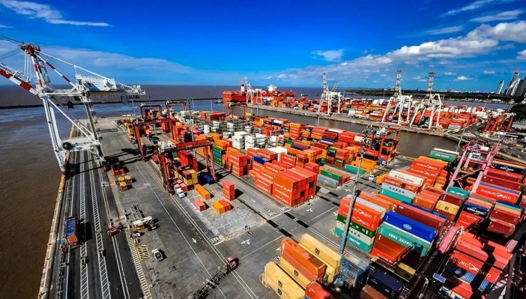 Balance del comercio exterior en Cuyo: Mendoza busca recuperar competitividad frente al crecimiento del país en un escenario de reformas macroeconómicas