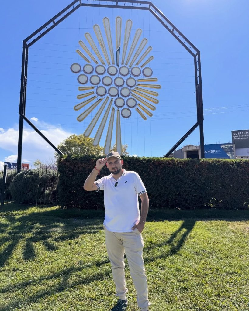 El influencer mendocino “El Jony” destacó el potencial turístico de San Rafael y cuestionó la escasa difusión oficial del destino