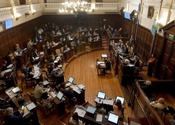 Debate en la Legislatura: proyecto busca eliminar el receso invernal para diputados y senadores en Mendoza