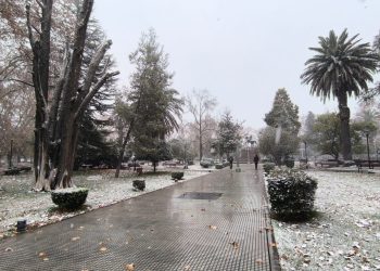 Ola polar en el sur provincial: ingresó una intensa masa de aire frío y anticipan nevadas durante toda la jornada