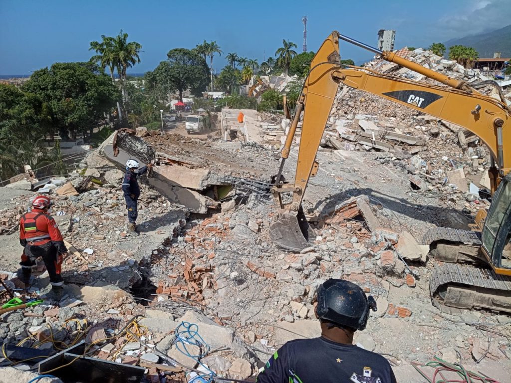 Brigadistas sanrafaelinos trabajan entre los escombros del terremoto en Venezuela: "Las familias necesitan a sus seres queridos"