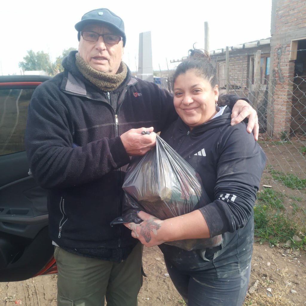 "Malvineros por Malvinas" asiste a familias vulnerables y organiza la fiesta del Día del Niño