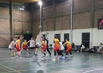 El Torneo Apertura de básquet vive sus finales