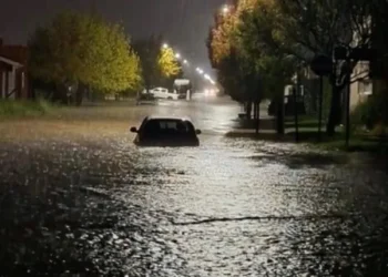 Furia climática en julio y agosto: el gobierno nacional blinda las rutas con refugios ante el temporal de El Niño