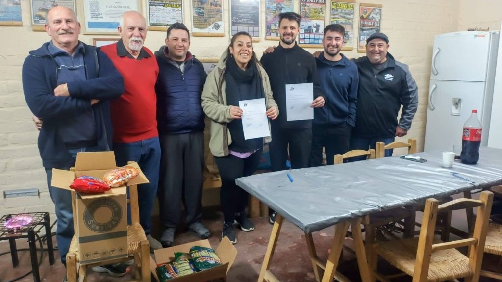 Mientras se prepara para su 22° Rally, el Club IKA entregó donaciones a Pata Pila