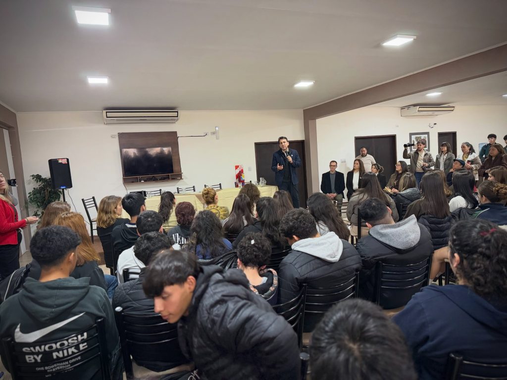 Estudiantes de San Rafael debatieron ideas y proyectos para el futuro del turismo