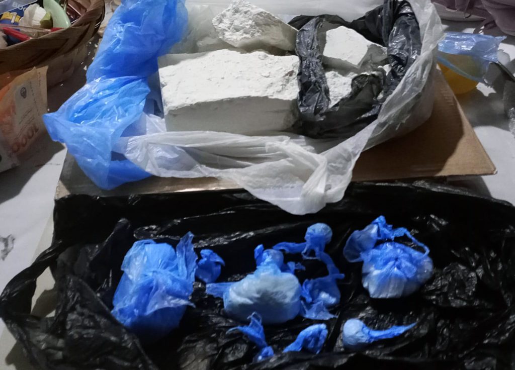 La Policía Federal y un duro golpe al narcotráfico en Mendoza: tras 12 allanamiento desarticuló una importante banda y le secuestró una millonaria cifra en drogas