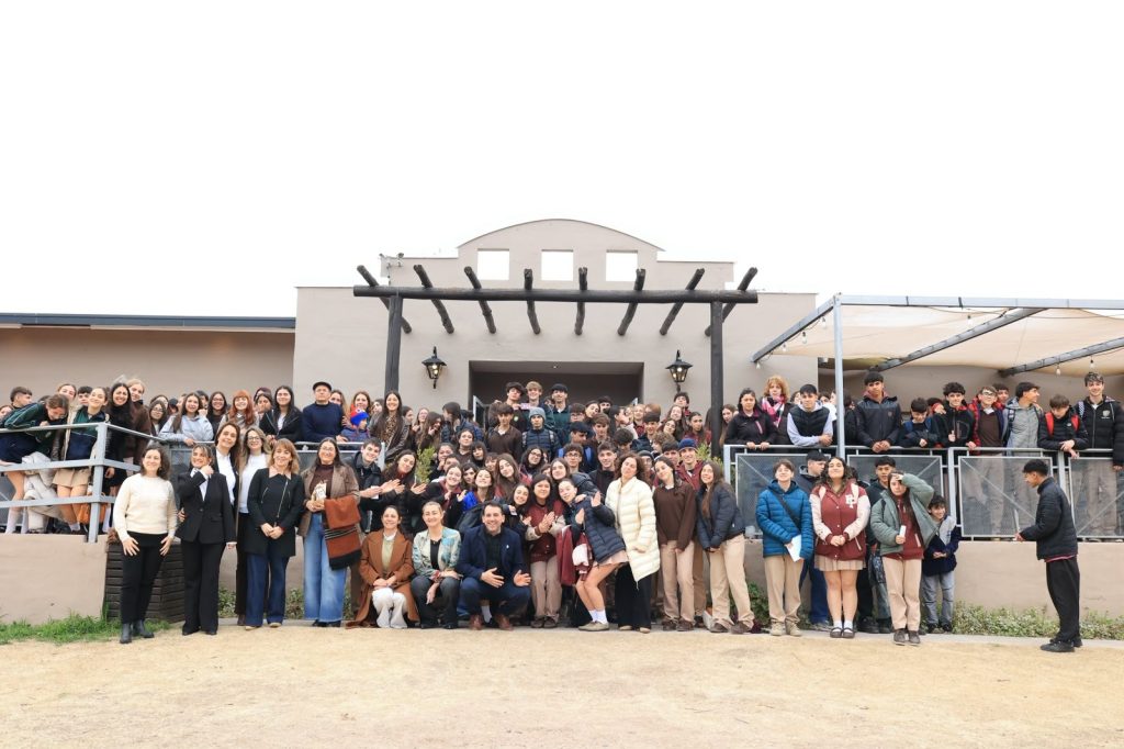 Impulsan pasantías para estudiantes de turismo y avanzan con un gran sendero por los Andes