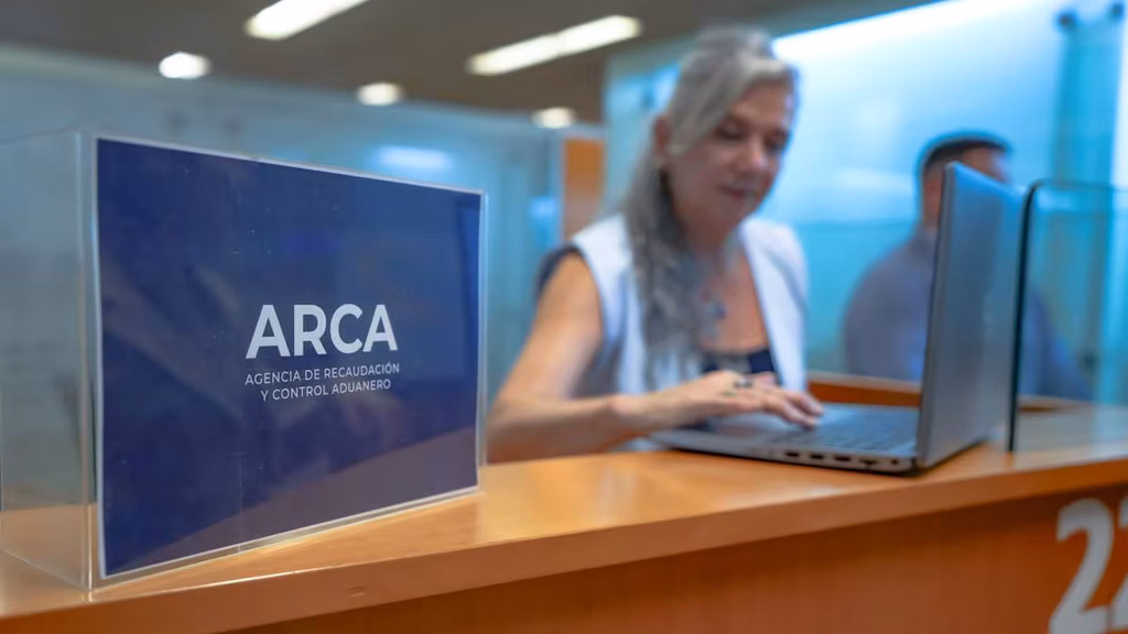 ARCA amplía el uso de facturas electrónicas: quiénes deberán emitir comprobantes desde noviembre de 2026