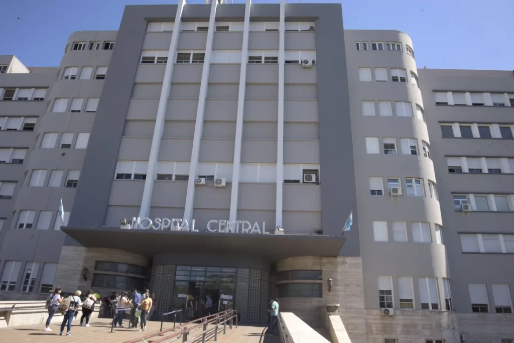 El gobierno otorgó un millonario subsidio para el Programa Oncológico del Hospital Central