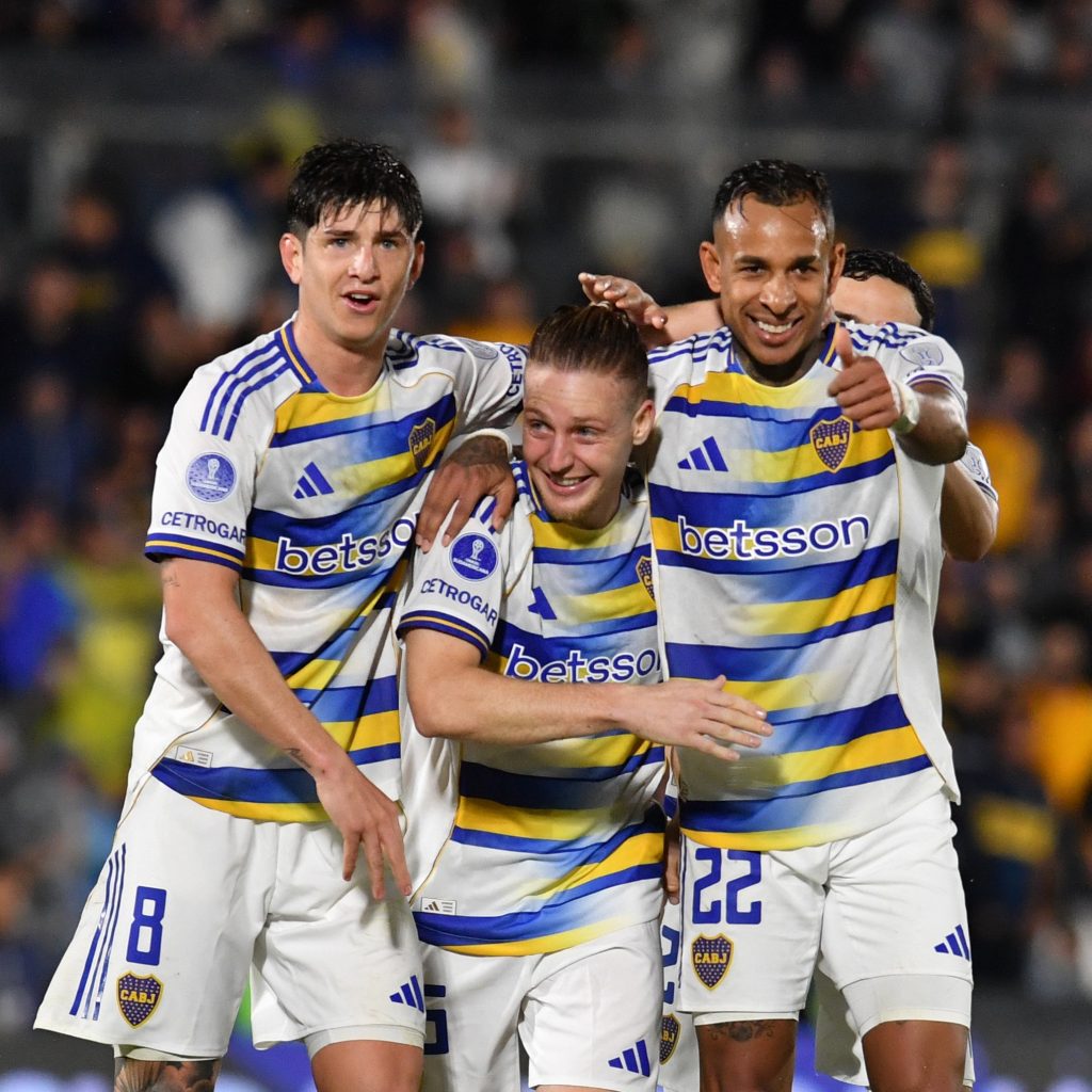 Boca goleó 4-0 a Recoleta en Paraguay y avanzó a los cuartos de final 
