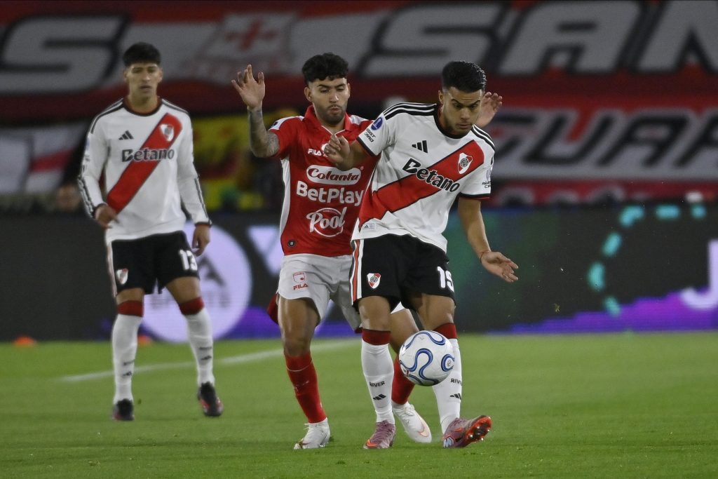 River empató 0-0 ante Independiente Santa Fe de Colombia