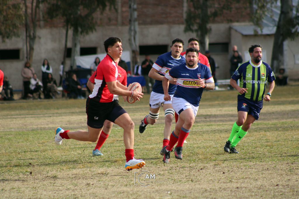 San Jorge le ganó el Clásico a Belgrano, le quitó el invicto y festejó a domicilio