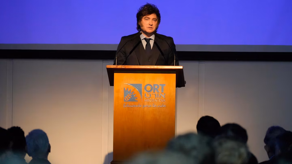 Javier Milei volvió a rechazar las críticas sobre el aumento de la morosidad: “Son argumentaciones para dividir a la sociedad”